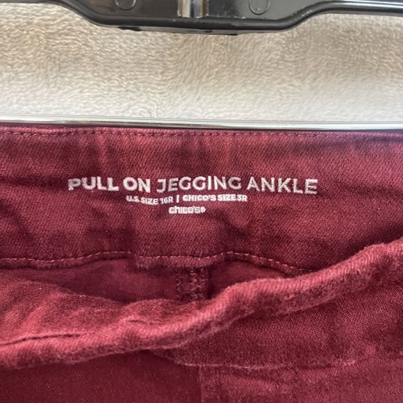 Chico’s Pull On Jegging Ankle Pants 3 16 R Red Denim Twill Stretch Waist - Picture 3 of 7